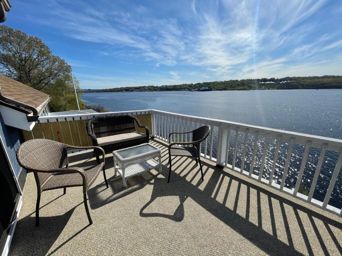 Spectacular Home With A Amazing Ocean - River View グロトン エクステリア 写真