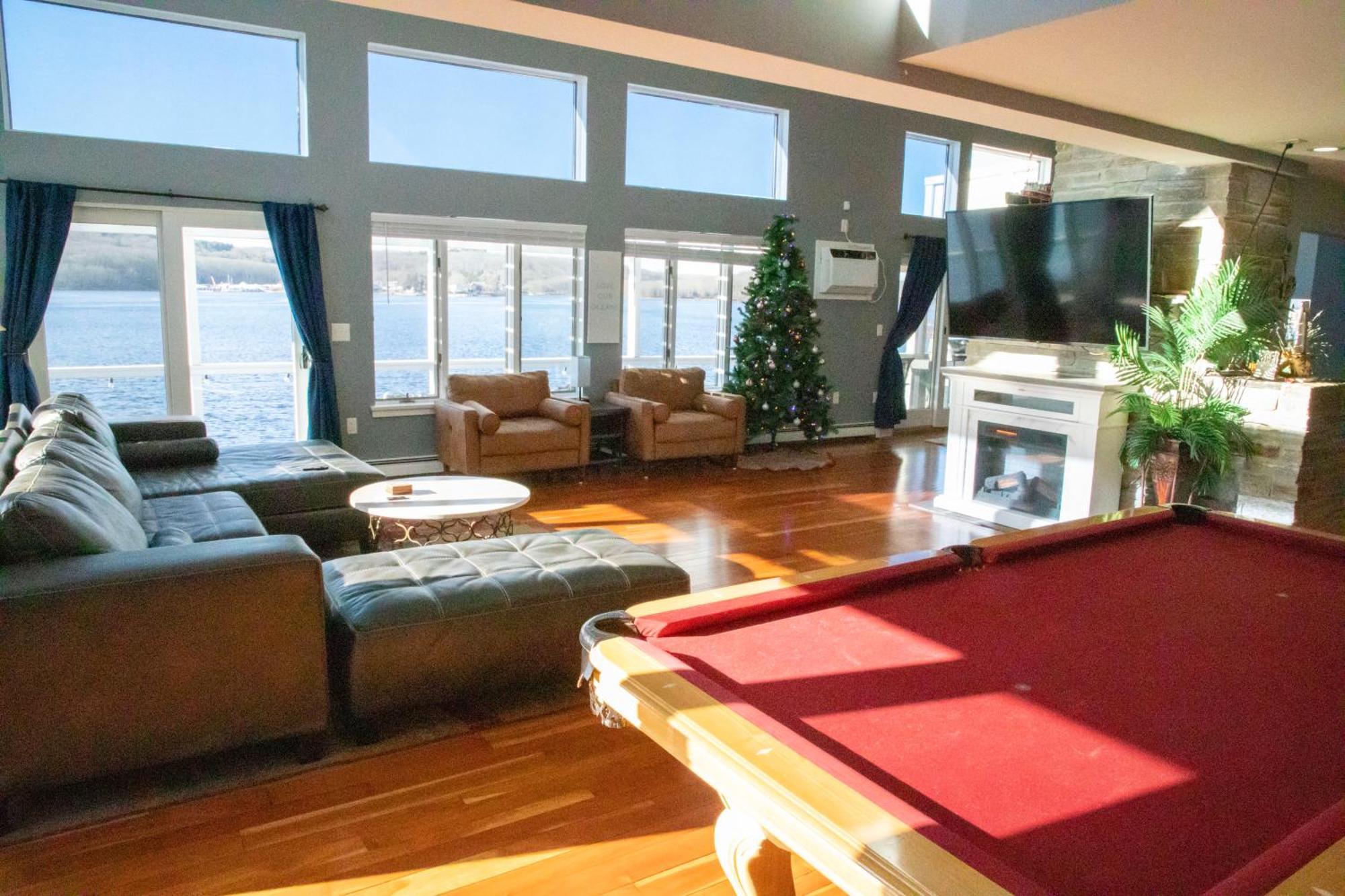 Spectacular Home With A Amazing Ocean - River View グロトン エクステリア 写真